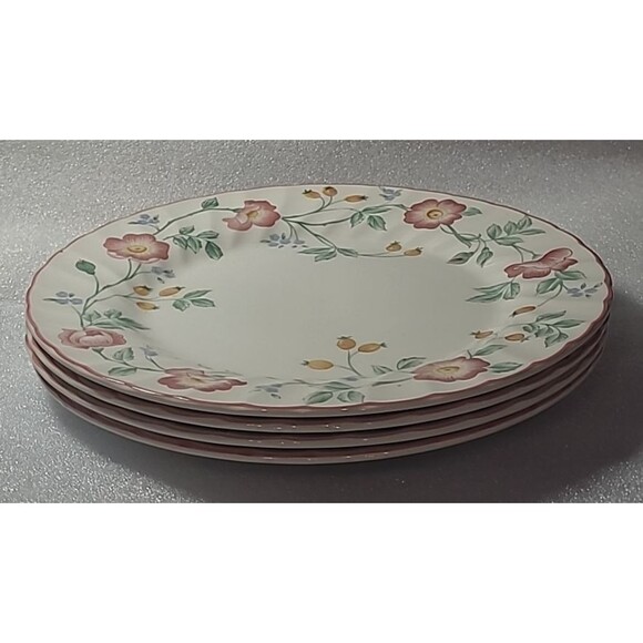 Churchill Briar Rose Staffordshire Fine English Tableware 4 Dinner Plates 10" - Picture 1 of 10